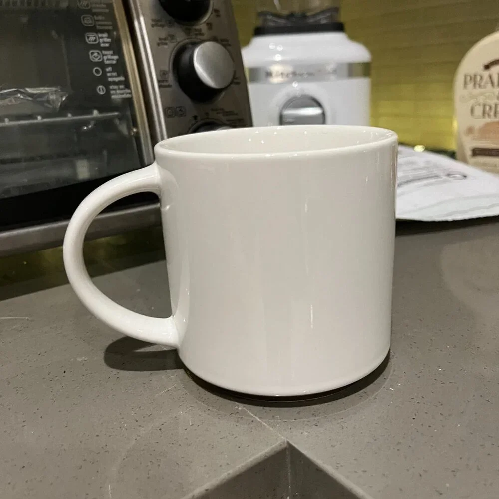 BNWT Williams Sonoma Gold Monogram Mug (Letter W)